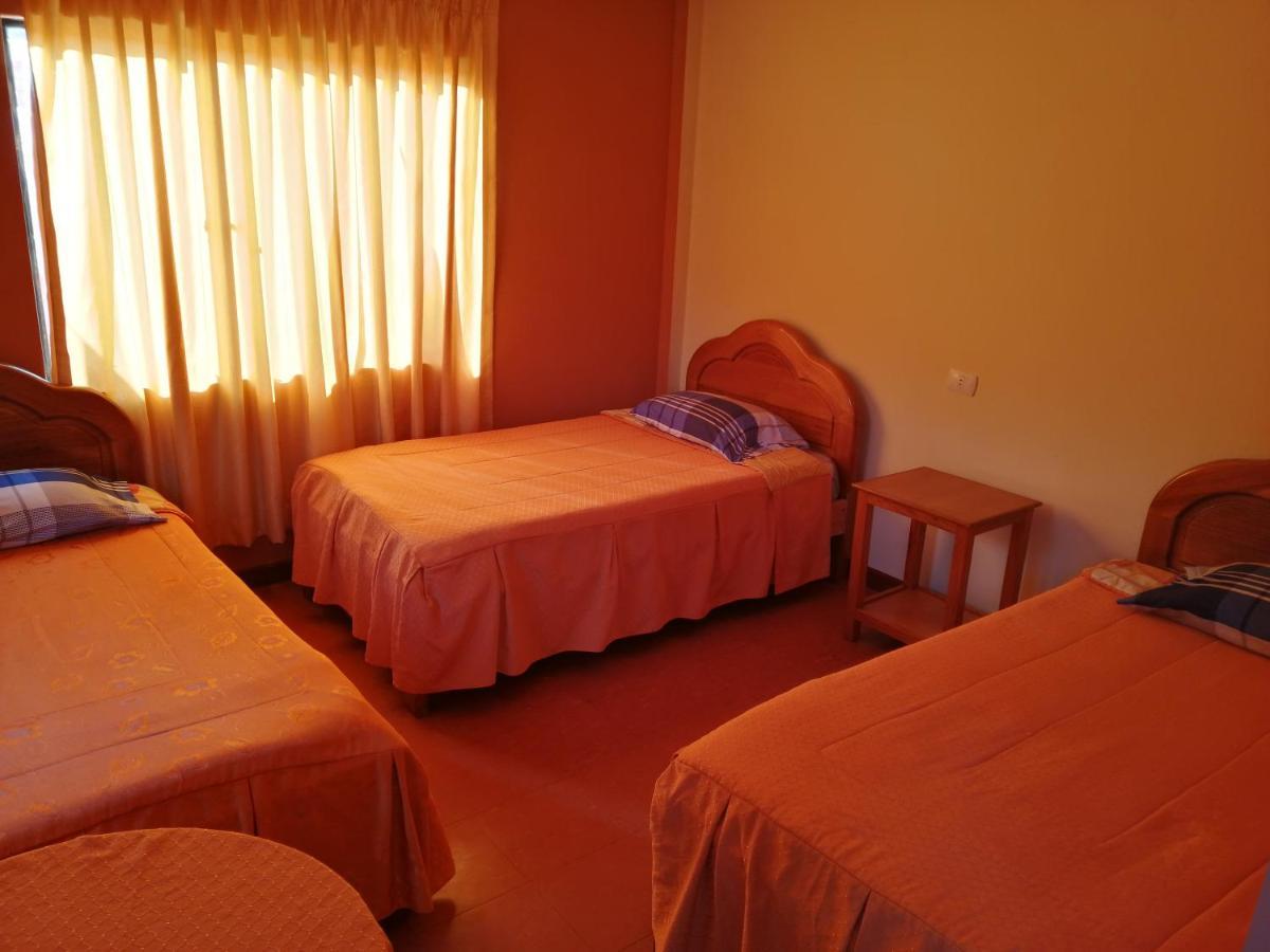 Olas Del Titicaca Backpackers Hostel Копакабана Екстер'єр фото