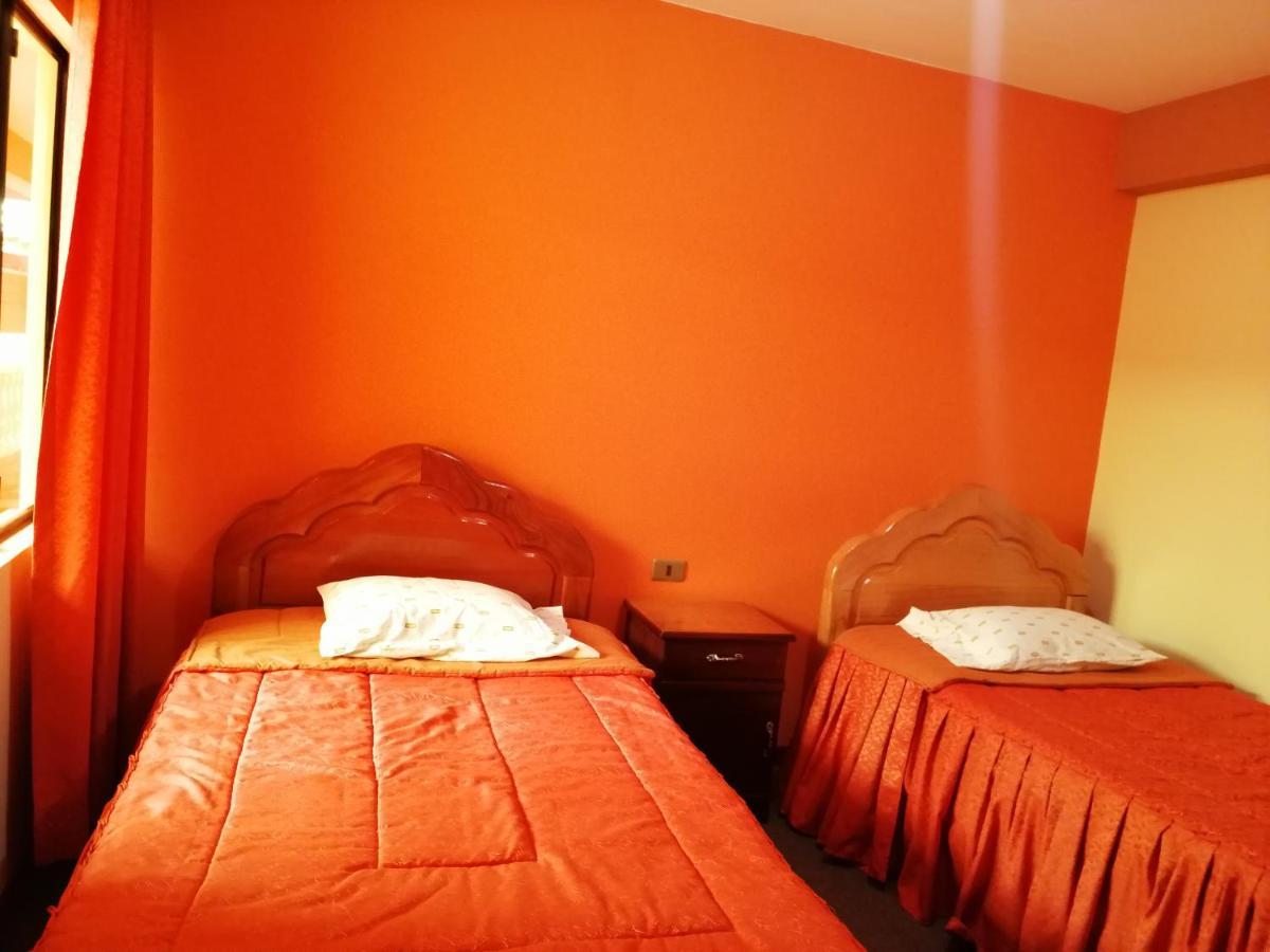Olas Del Titicaca Backpackers Hostel Копакабана Екстер'єр фото