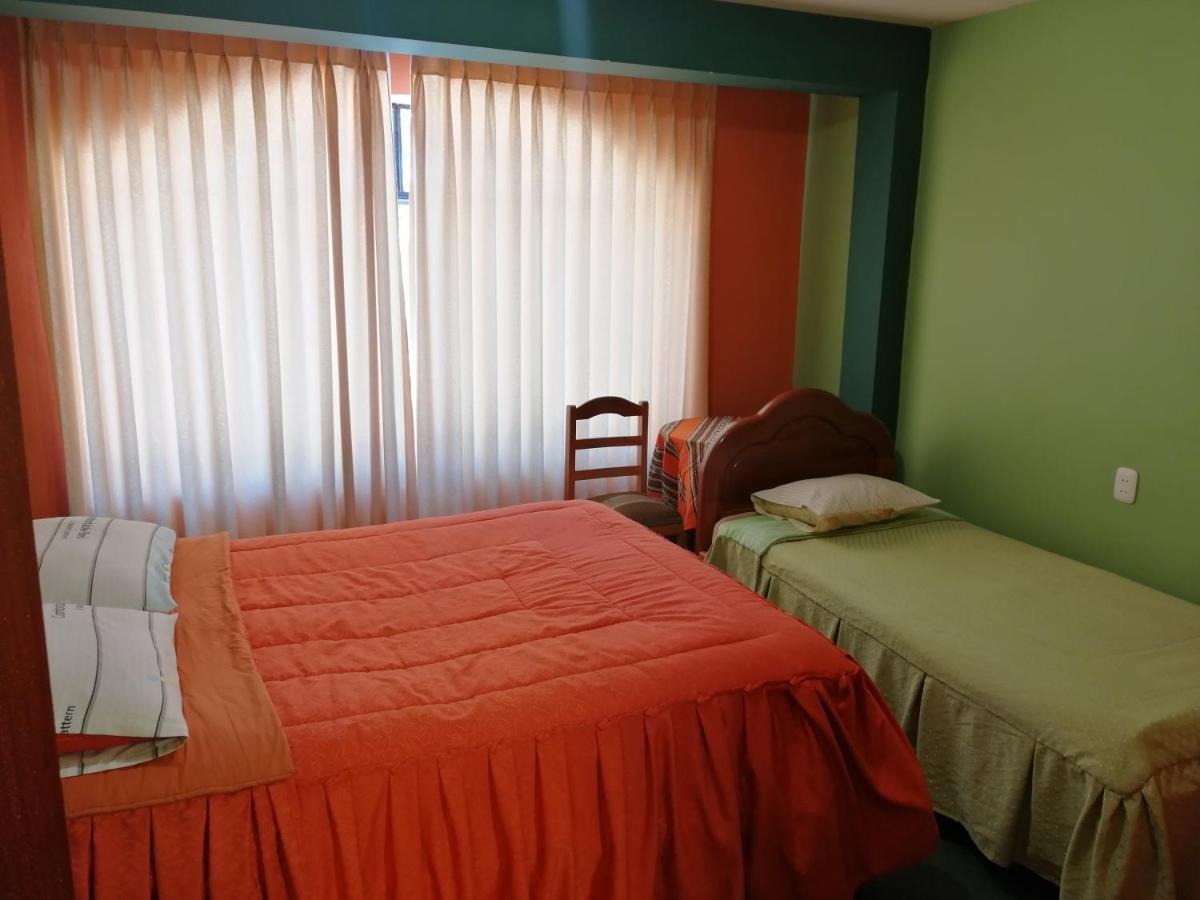 Olas Del Titicaca Backpackers Hostel Копакабана Екстер'єр фото