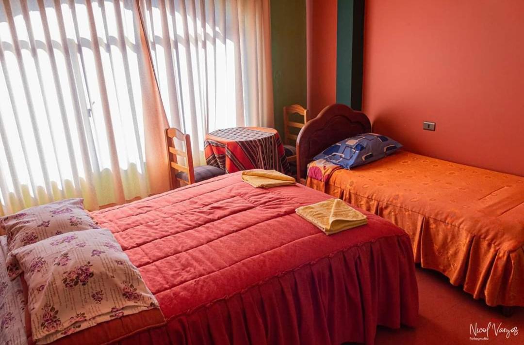 Olas Del Titicaca Backpackers Hostel Копакабана Екстер'єр фото