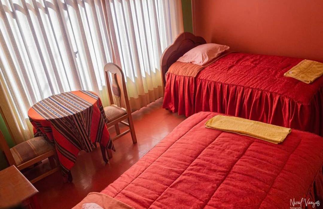 Olas Del Titicaca Backpackers Hostel Копакабана Екстер'єр фото