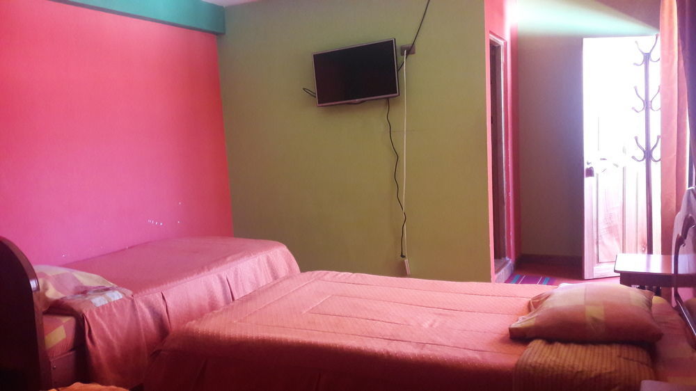 Olas Del Titicaca Backpackers Hostel Копакабана Екстер'єр фото