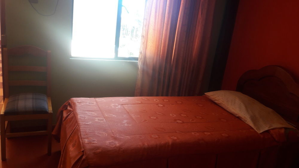 Olas Del Titicaca Backpackers Hostel Копакабана Екстер'єр фото